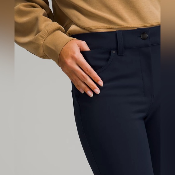 Lululemon City Sleek Slim-Fit 5 Pocket High-Rise Pant size 26 Navy - Picture 4 of 5